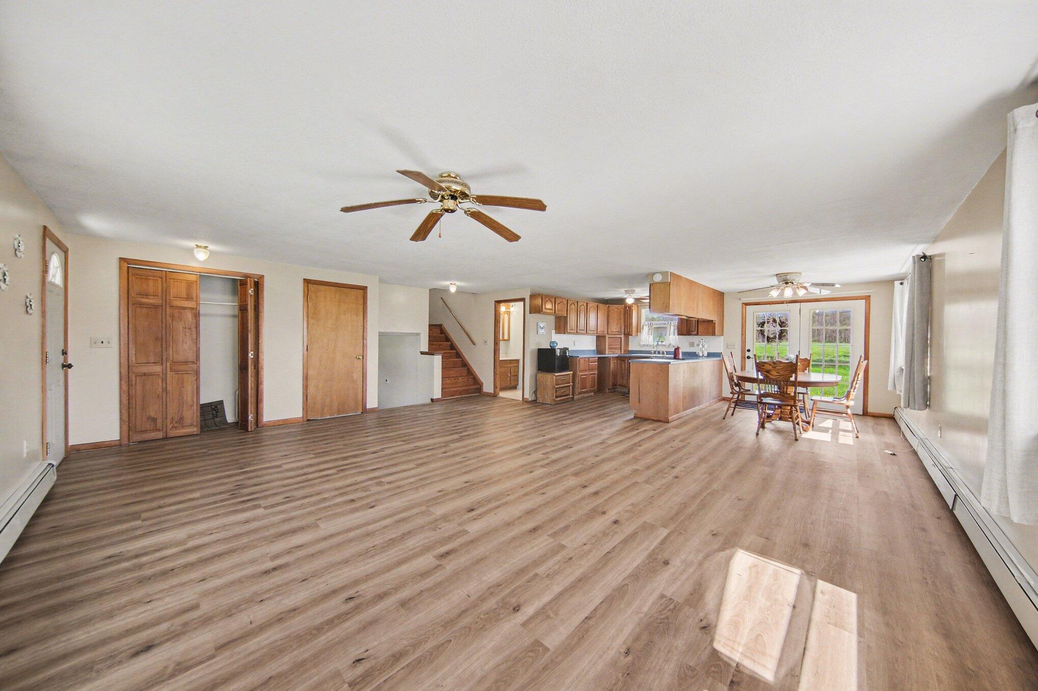 5497 Clark Lake Road Jackson, MI 49201 - Photo 7 of 28 007_file_6098