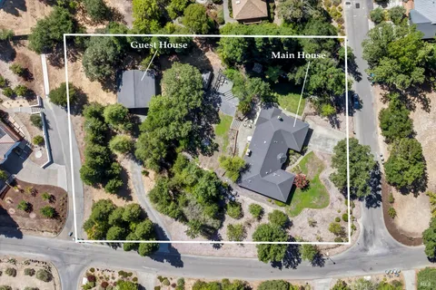 $2,250,000 | 246 Zinfandel Road, Healdsburg, CA 95448