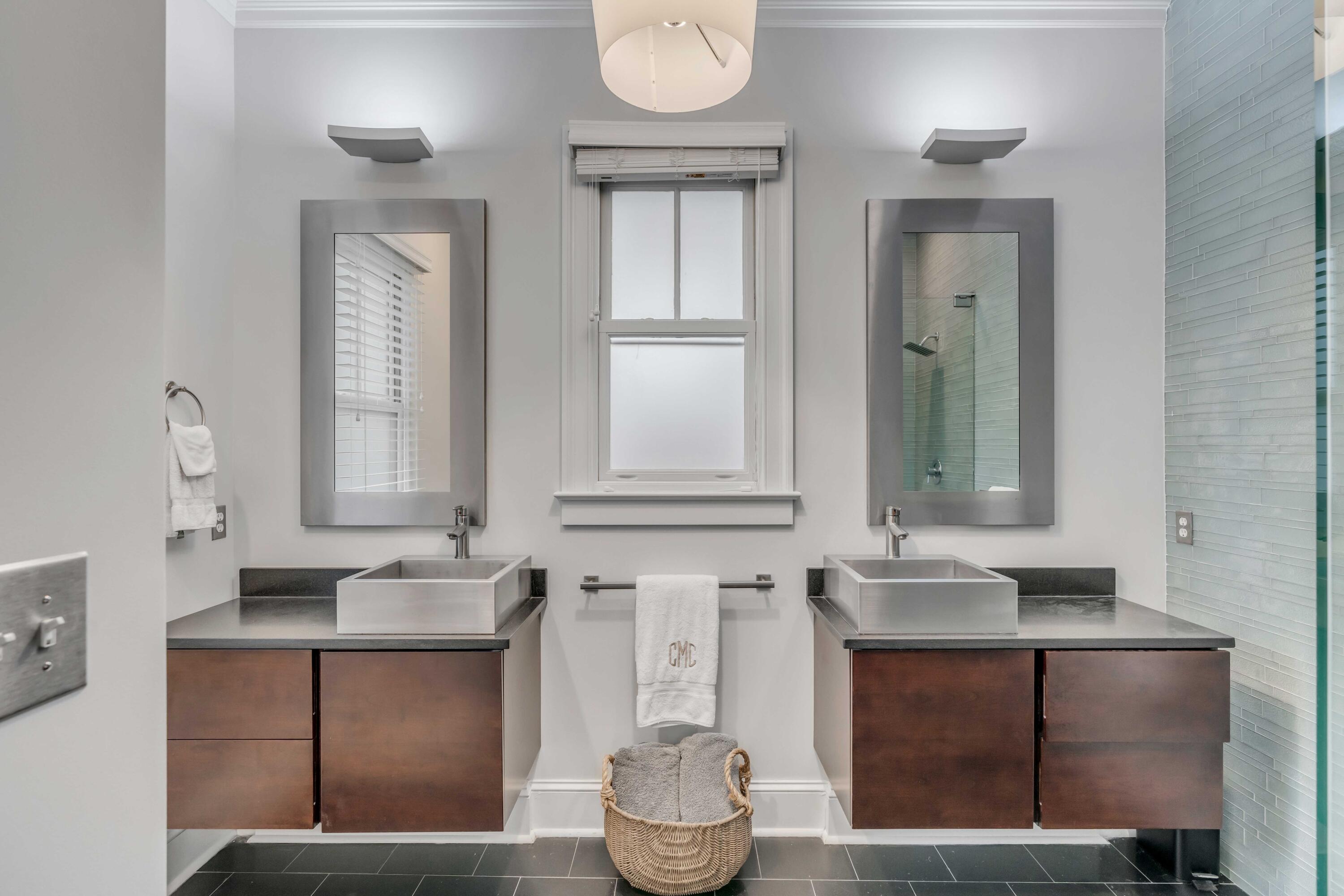 512 Ruby Drive Mount Pleasant, SC 29464 - Photo 13 of 49 En Suite Primary Bath