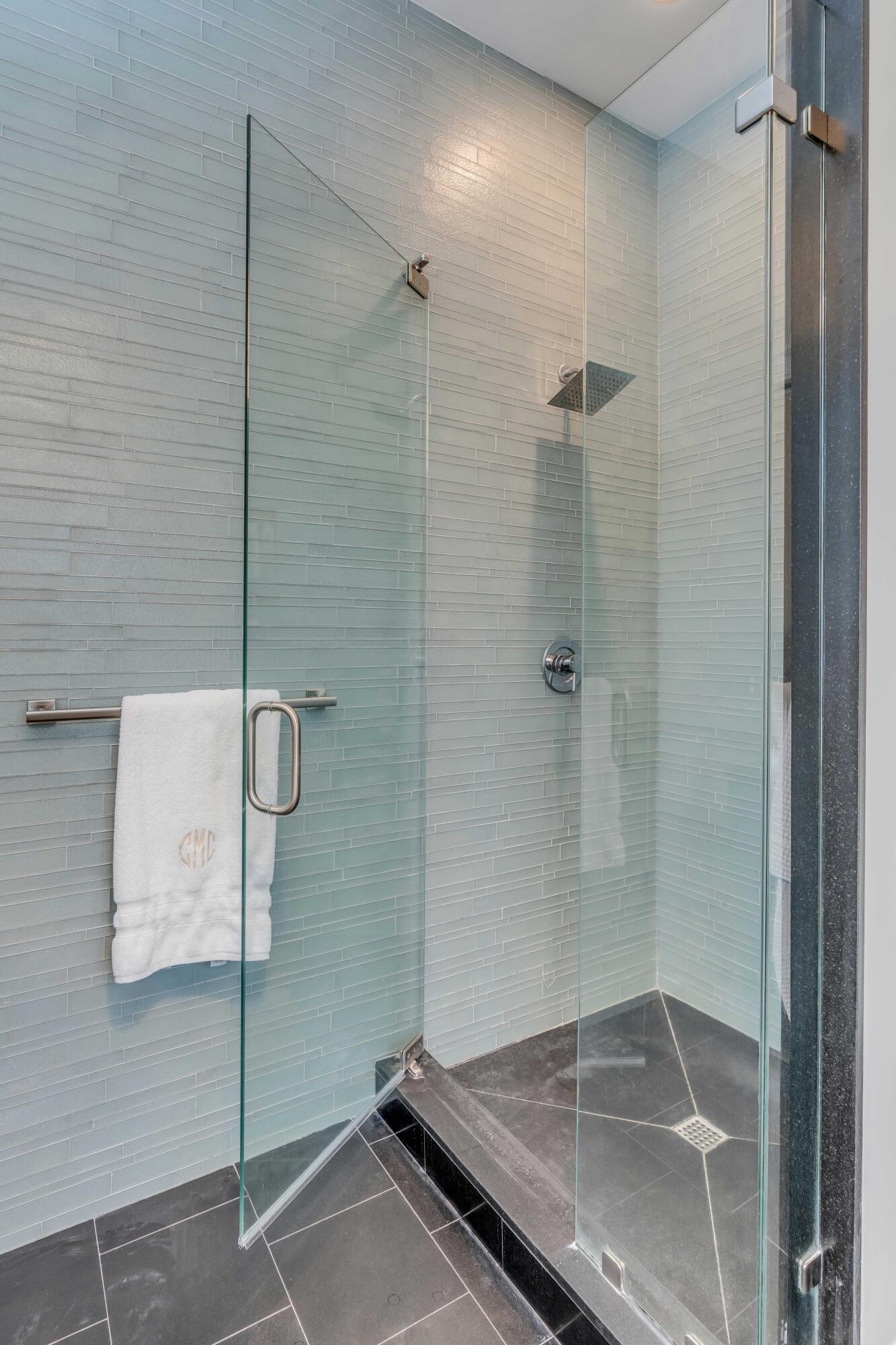 512 Ruby Drive Mount Pleasant, SC 29464 - Photo 14 of 49 En Suite Primary Bath