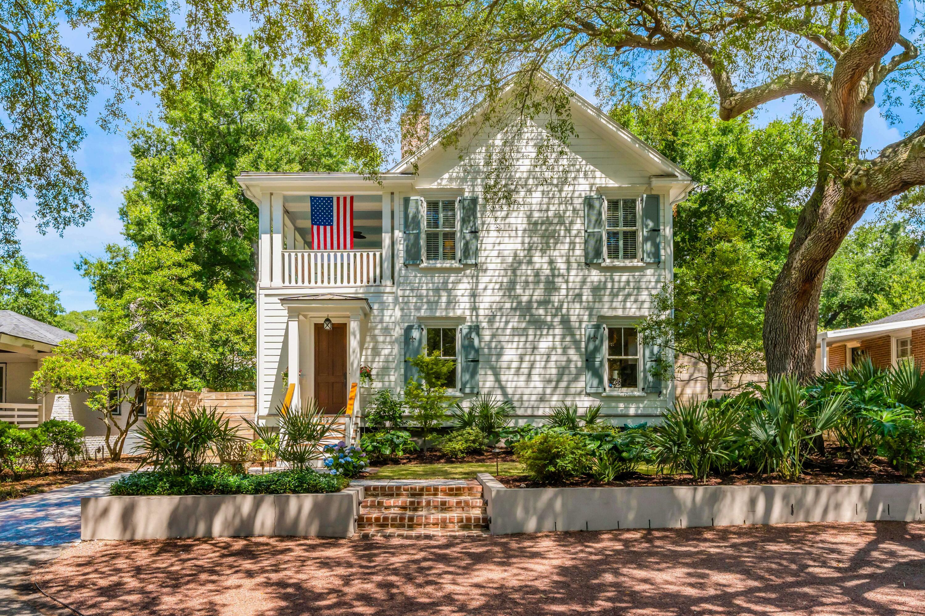 512 Ruby Drive Mount Pleasant, SC 29464 - Photo 2 of 49 Front of the House