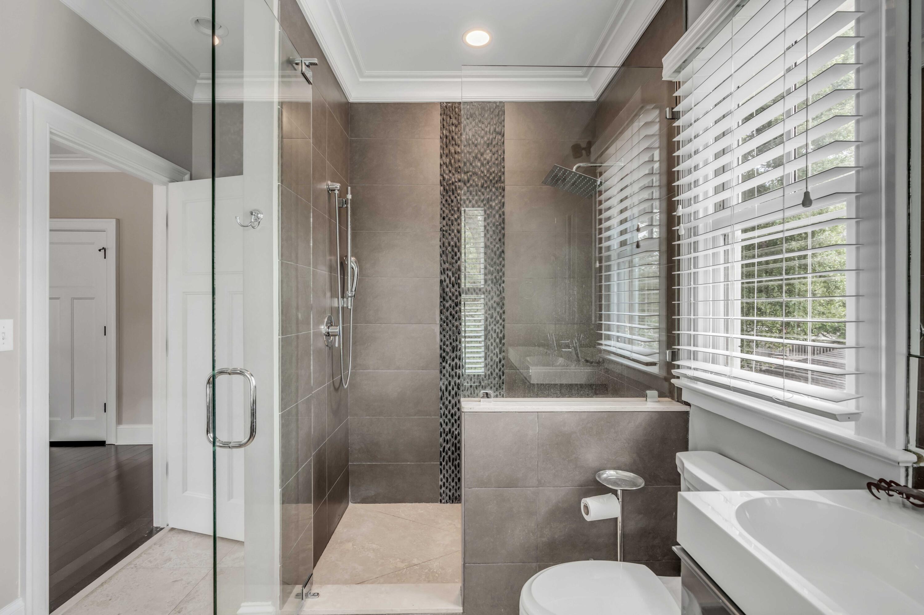 512 Ruby Drive Mount Pleasant, SC 29464 - Photo 25 of 49 En Suite Primary Bath