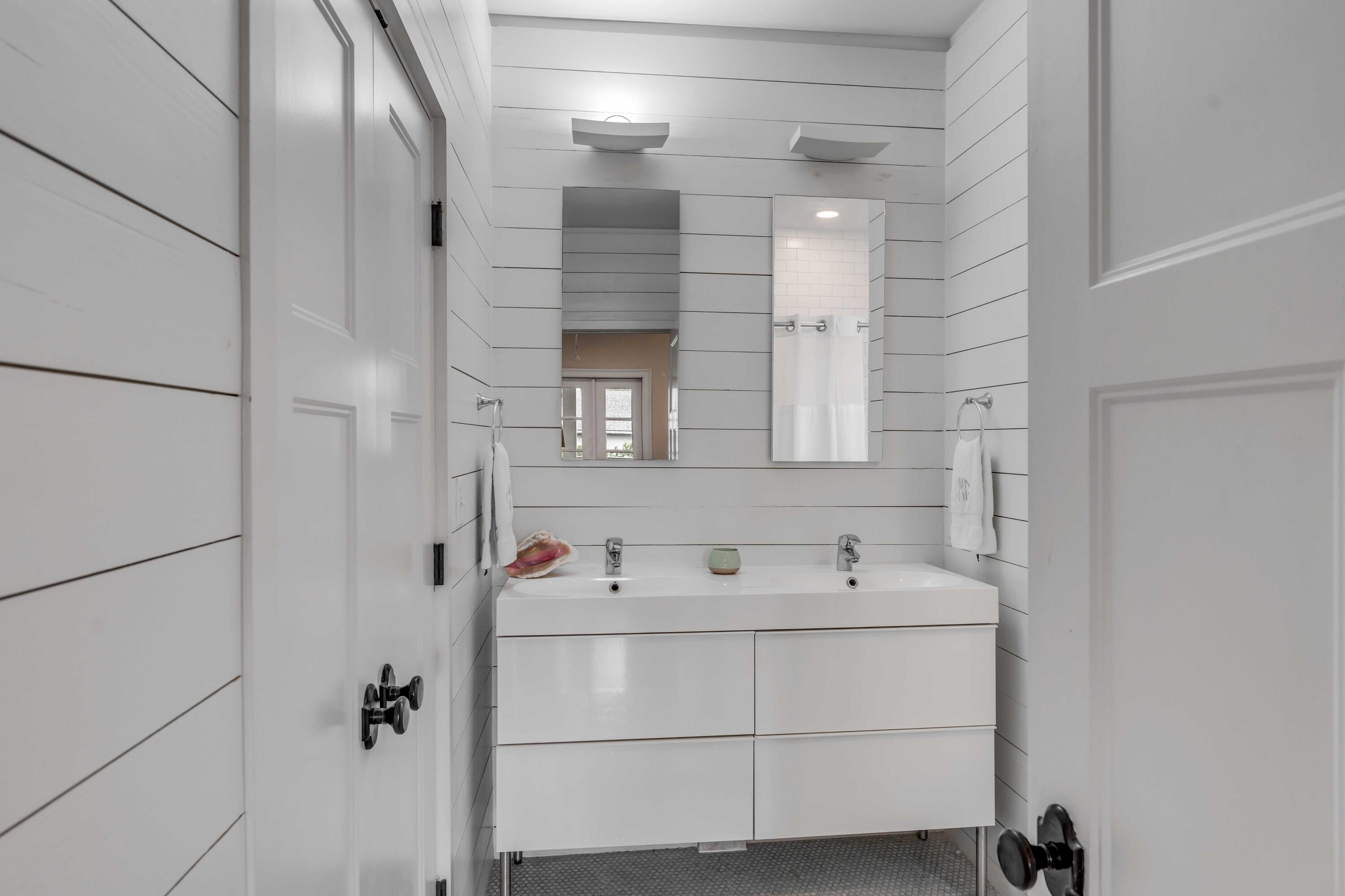 512 Ruby Drive Mount Pleasant, SC 29464 - Photo 29 of 49 Guest Bath