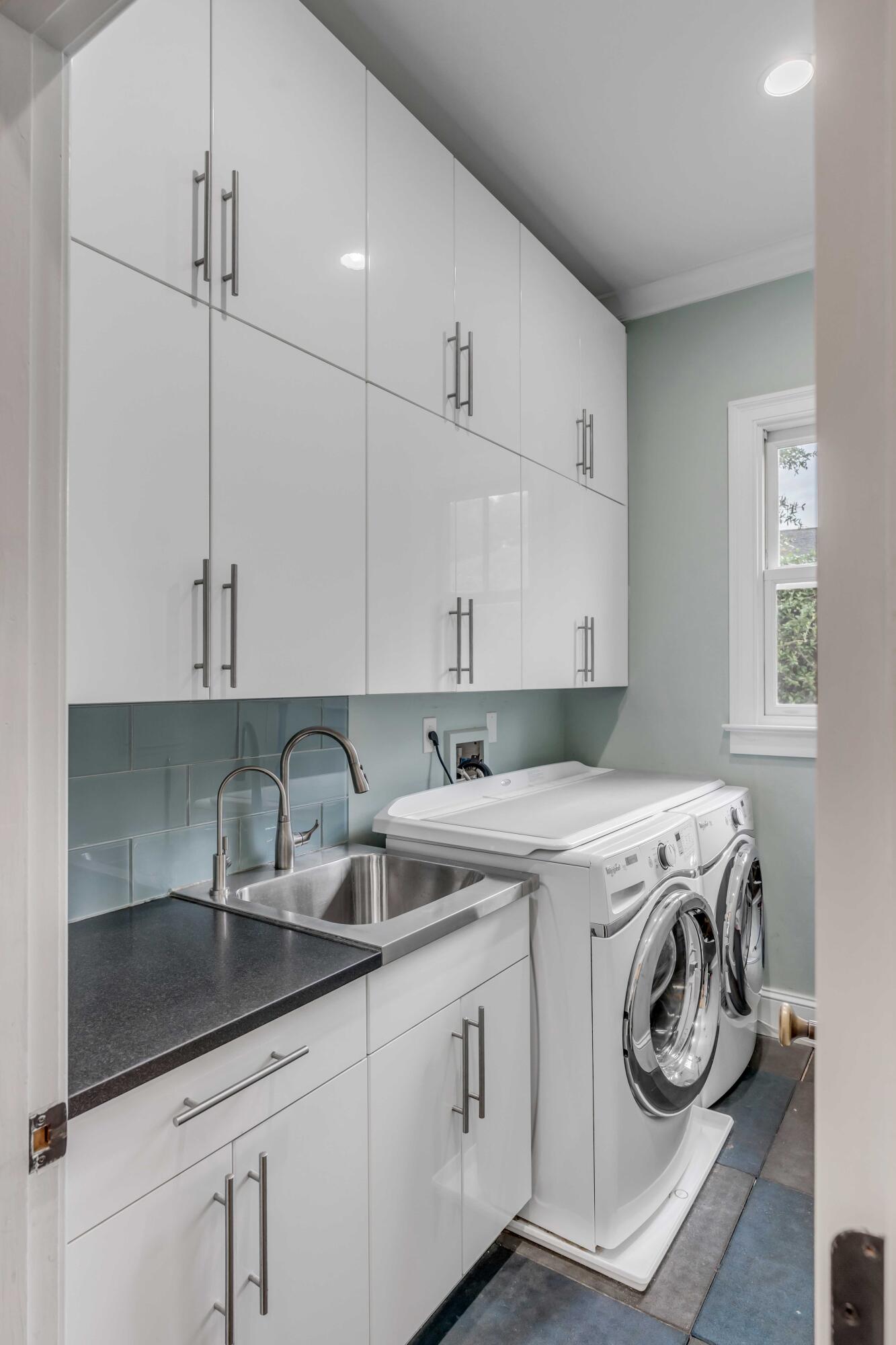 512 Ruby Drive Mount Pleasant, SC 29464 - Photo 33 of 49 Laundry Room