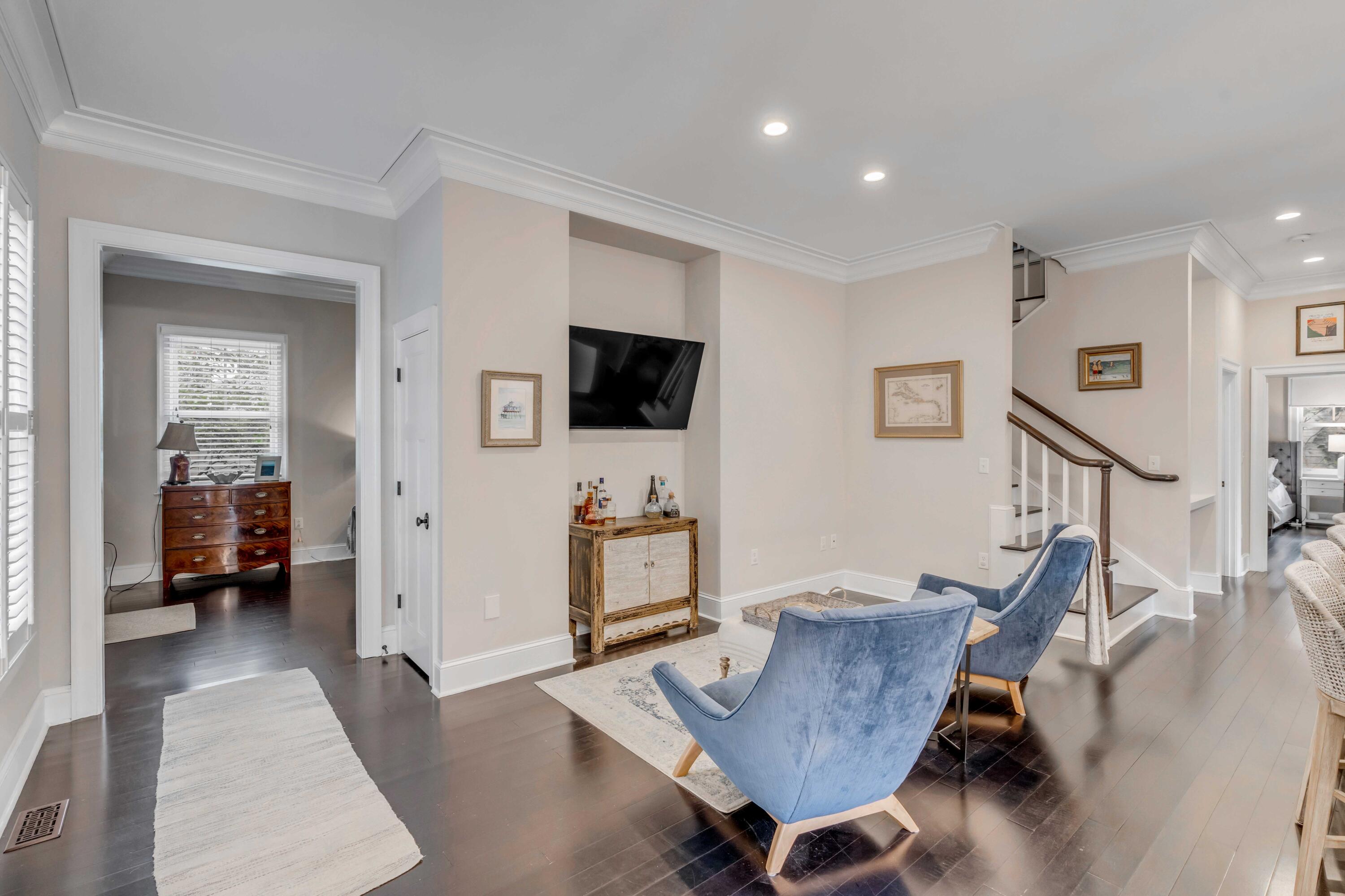 512 Ruby Drive Mount Pleasant, SC 29464 - Photo 8 of 49 Sitting Area