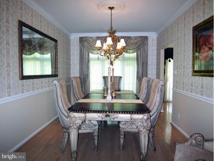 35 Clementon Road West Gibbsboro, NJ 08026 - Photo 6 of 15 Dining Room