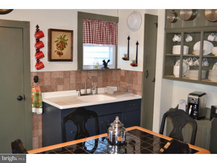 35 Clementon Road West Gibbsboro, NJ 08026 - Photo 10 of 15 Kitchen
