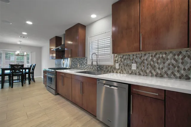 $430,000 | 15815 Baytree Drive, Houston, TX 77070