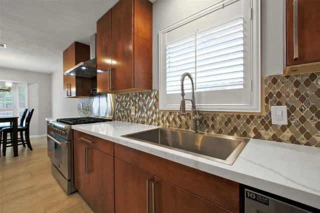 $430,000 | 15815 Baytree Drive, Houston, TX 77070