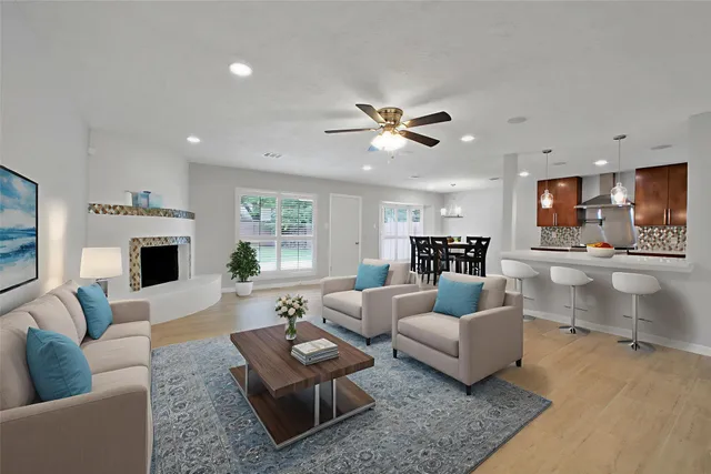 $430,000 | 15815 Baytree Drive, Houston, TX 77070