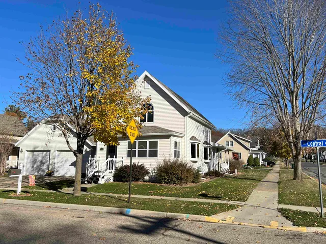 $244,900 | 1111 North Central Avenue, Richland Center, WI 53581