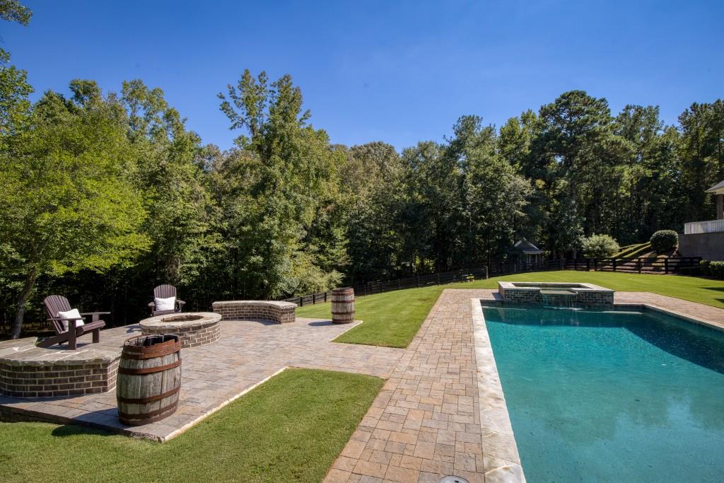 13235 Arnold Mill Road Roswell, GA 30075 - Photo 57 of 72