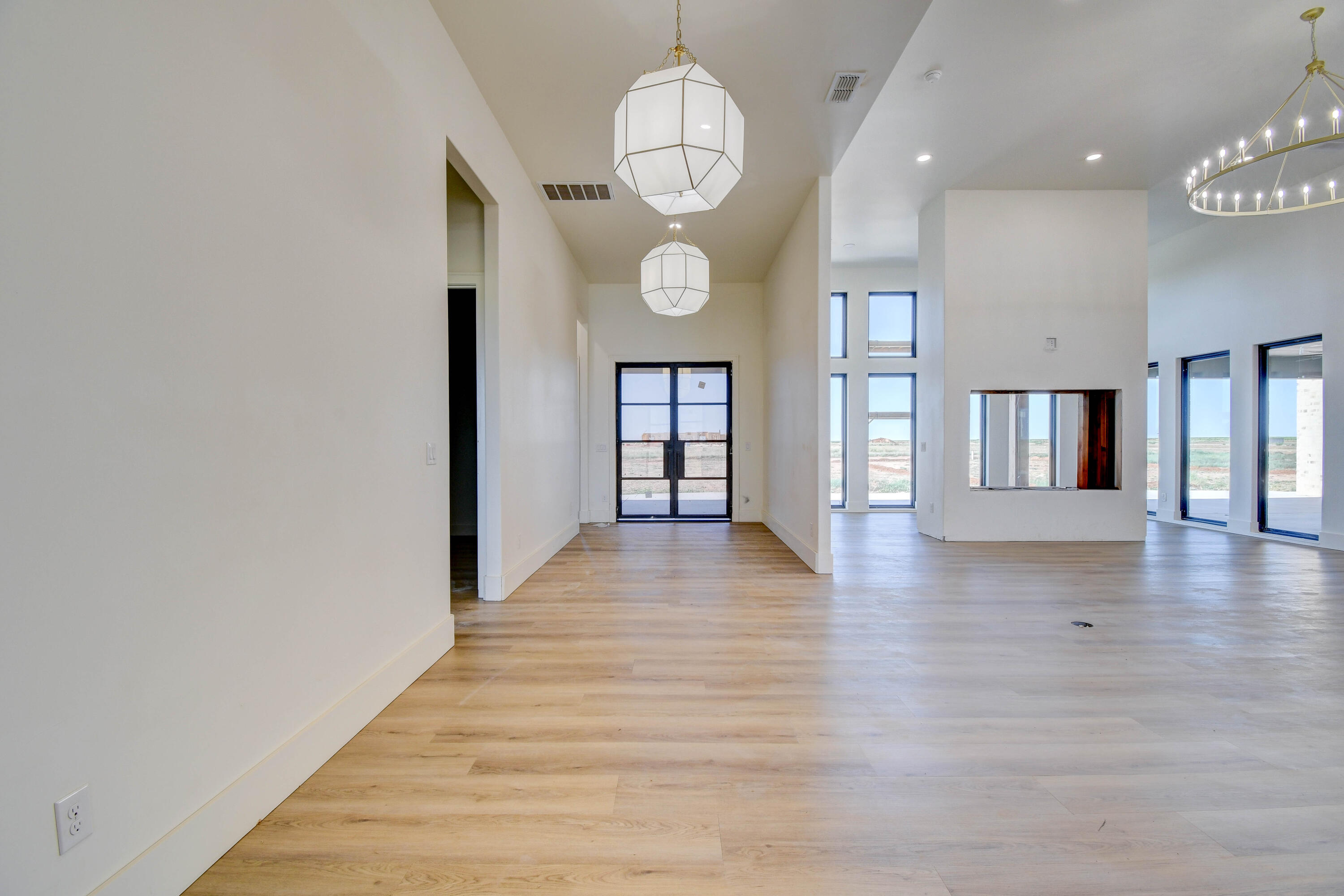 5829 County Road 7670 Lubbock, TX 79424 - Photo 4 of 20 DSC_6452_3_4