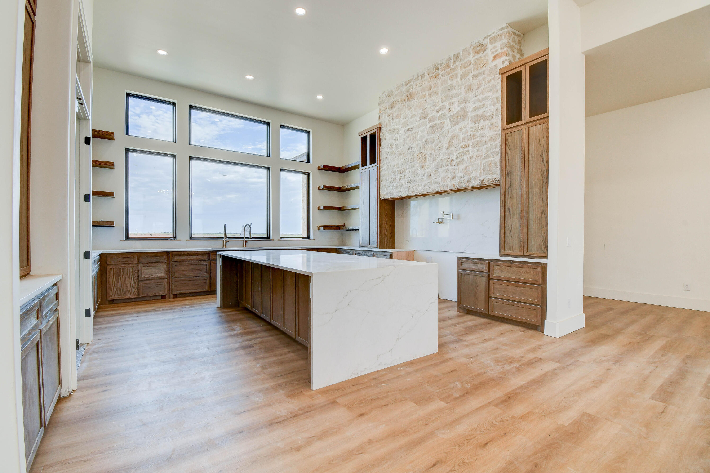 5829 County Road 7670 Lubbock, TX 79424 - Photo 6 of 20 DSC_6410_1_2