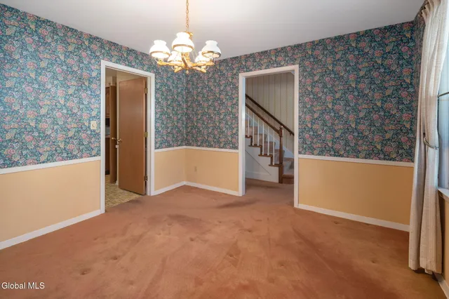 $400,000 | 36 Dumbarton Drive, Bethlehem, NY 12054