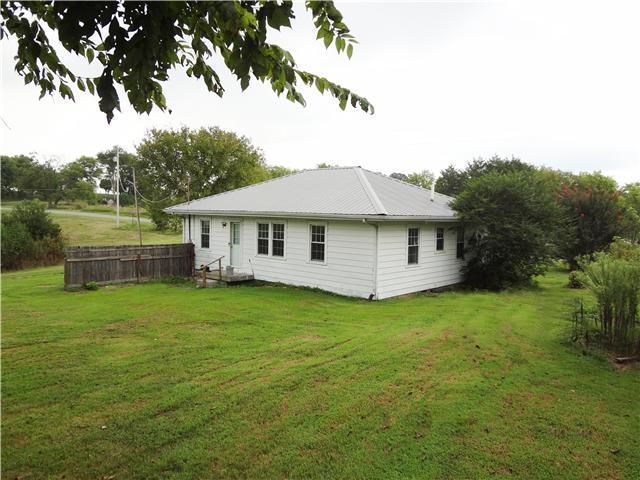 202 Johnson Branch Road Pulaski, TN 38478 - Photo 4 of 16 What a great place to enjoy BBQ's with the family and friends.