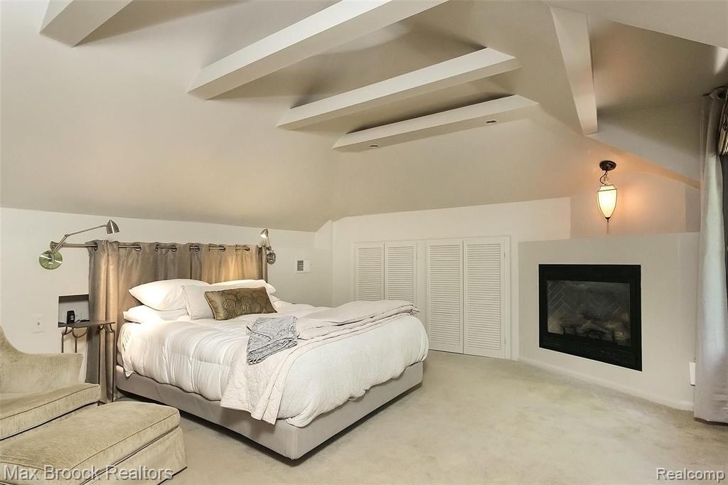 19248 Riverside Drive Beverly Hills, MI 48025 - Photo 29 of 54
