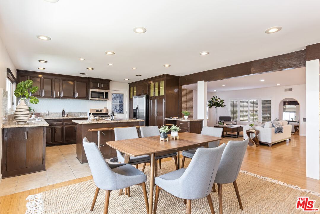 5535 Secrest Drive Los Angeles, CA 90043 - Photo 11 of 39