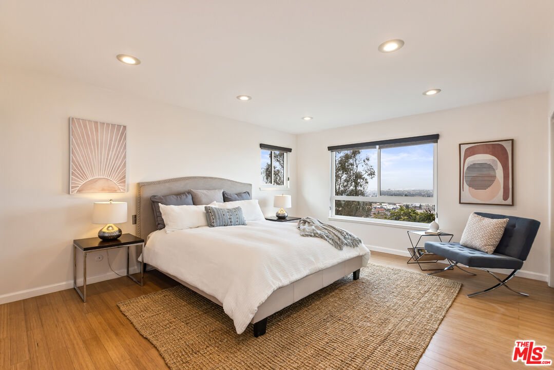 5535 Secrest Drive Los Angeles, CA 90043 - Photo 16 of 39