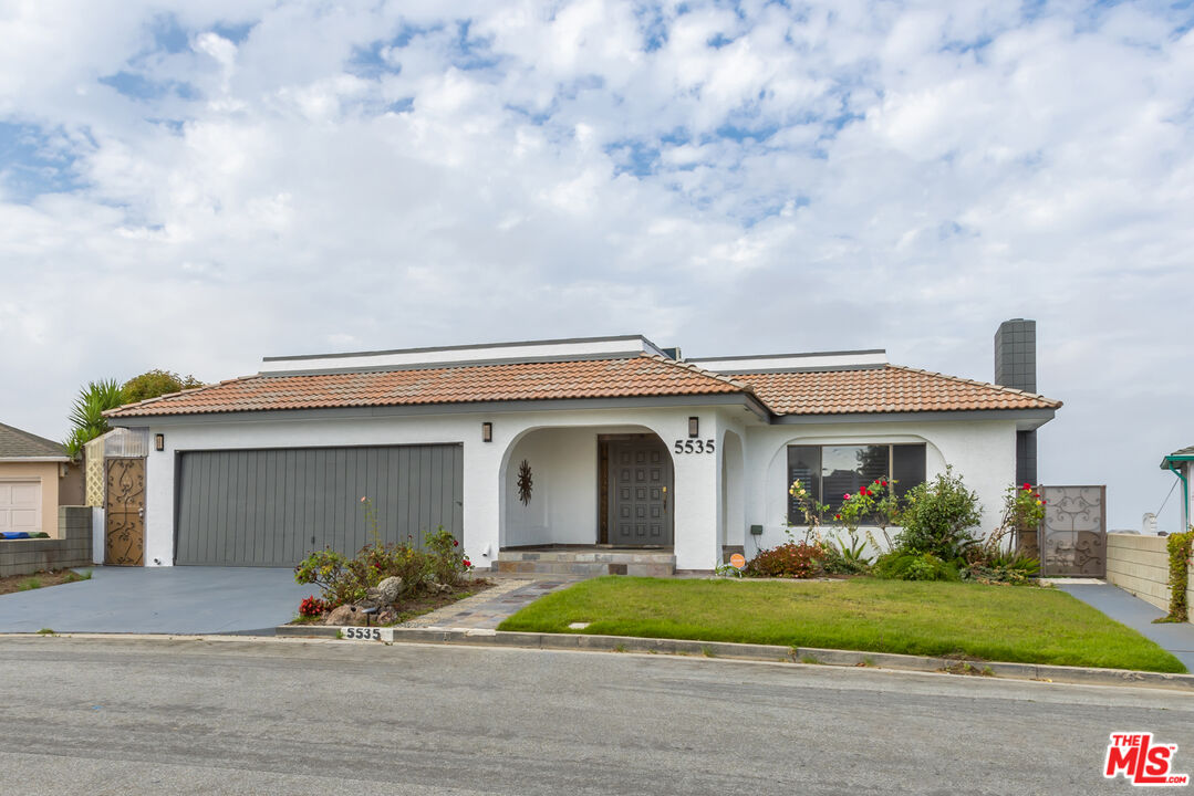 5535 Secrest Drive Los Angeles, CA 90043 - Photo 2 of 39