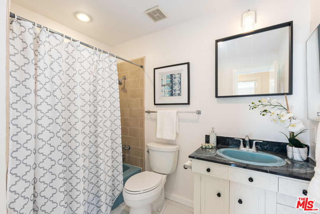 5535 Secrest Drive Los Angeles, CA 90043 - Photo 22 of 39