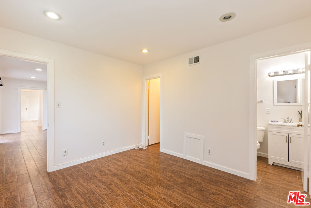 5535 Secrest Drive Los Angeles, CA 90043 - Photo 29 of 39