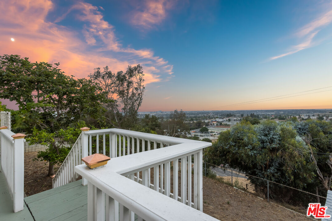 5535 Secrest Drive Los Angeles, CA 90043 - Photo 33 of 39