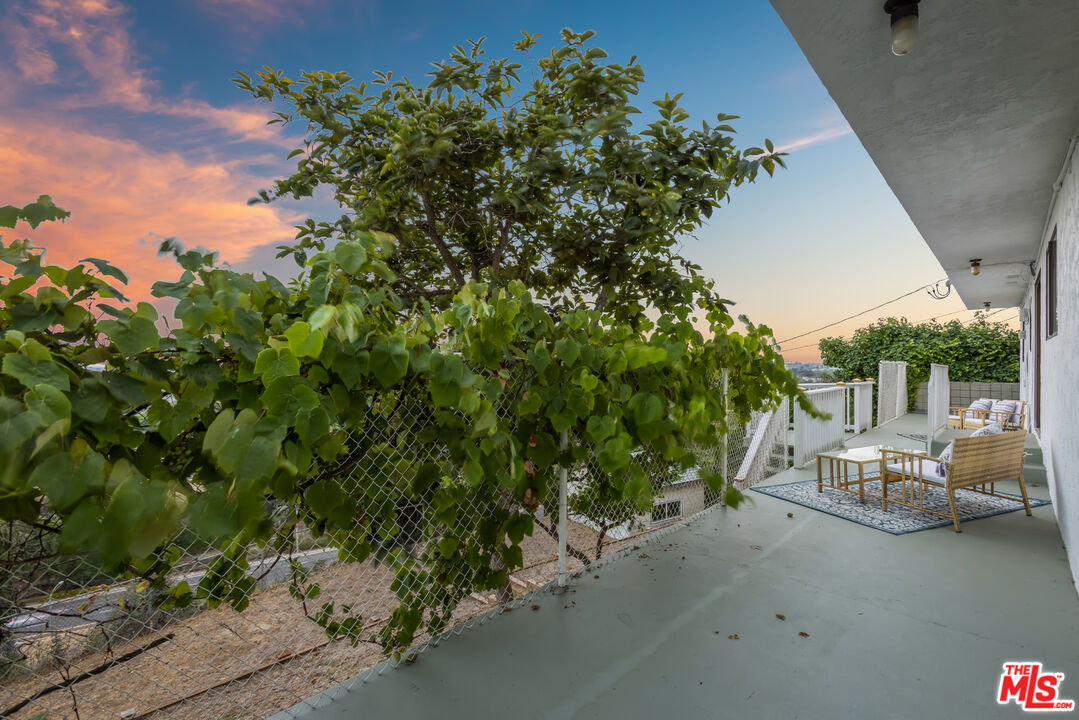 5535 Secrest Drive Los Angeles, CA 90043 - Photo 34 of 39