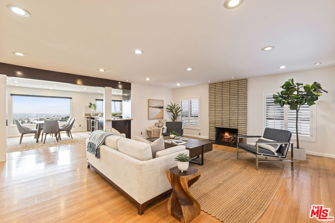 5535 Secrest Drive Los Angeles, CA 90043 - Photo 4 of 39