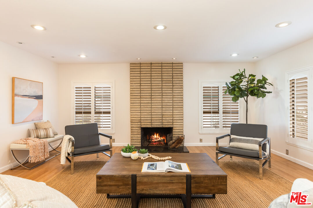 5535 Secrest Drive Los Angeles, CA 90043 - Photo 6 of 39