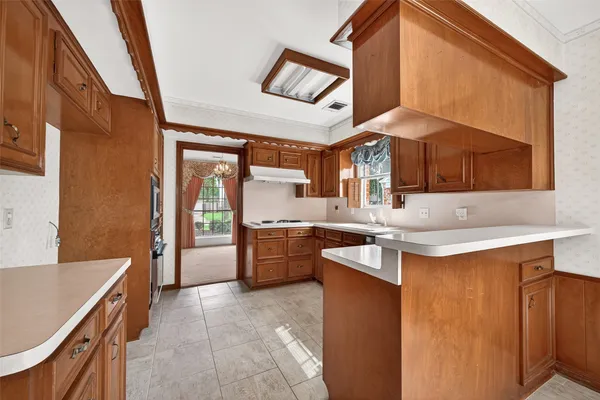 $815,000 | 13726 Kingsride Lane, Houston, TX 77079