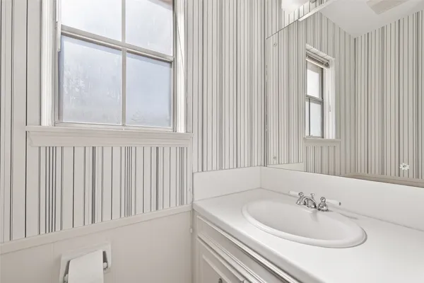 $815,000 | 13726 Kingsride Lane, Houston, TX 77079