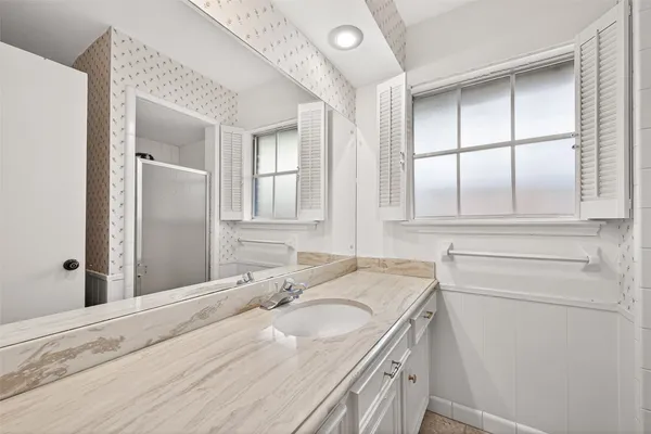 $815,000 | 13726 Kingsride Lane, Houston, TX 77079