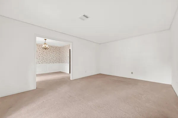 $815,000 | 13726 Kingsride Lane, Houston, TX 77079