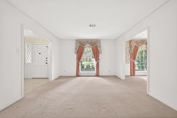 $815,000 | 13726 Kingsride Lane, Houston, TX 77079