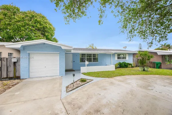 $3,750 | 7811 Northwest 10th Street, Unit 7811, Pembroke Pines, FL 33024