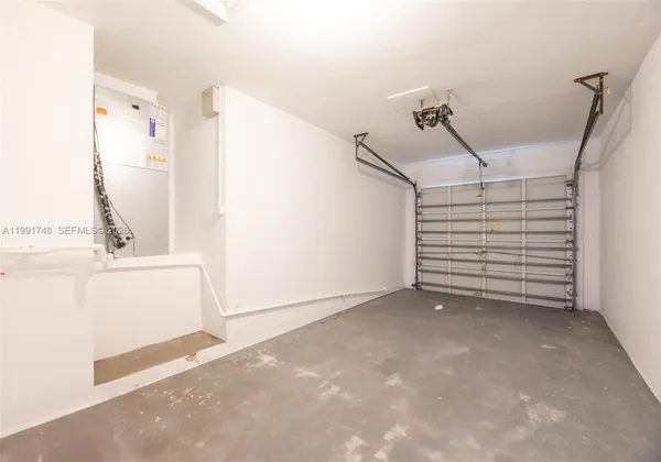 $3,750 | 7811 Northwest 10th Street, Unit 7811, Pembroke Pines, FL 33024