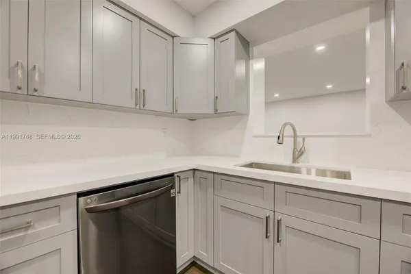 $3,750 | 7811 Northwest 10th Street, Unit 7811, Pembroke Pines, FL 33024