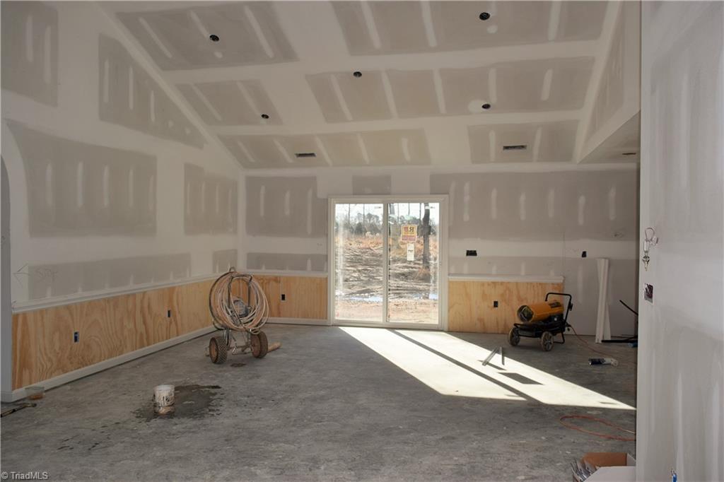 7909 Lester Road Stokesdale, NC 27357 - Photo 7 of 30 Dining area 1-6-21