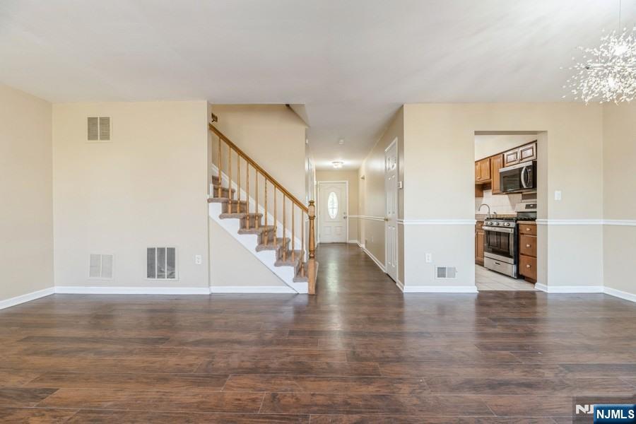 7 Sloop Square Freehold, NJ 07728 - Photo 8 of 30