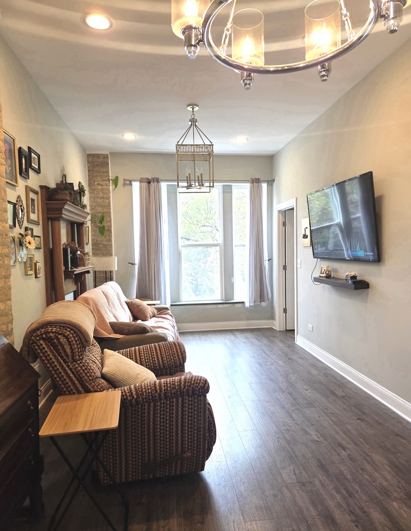 2726 West Haddon Avenue, Unit 2 Chicago, IL 60622 - Photo 4 of 14