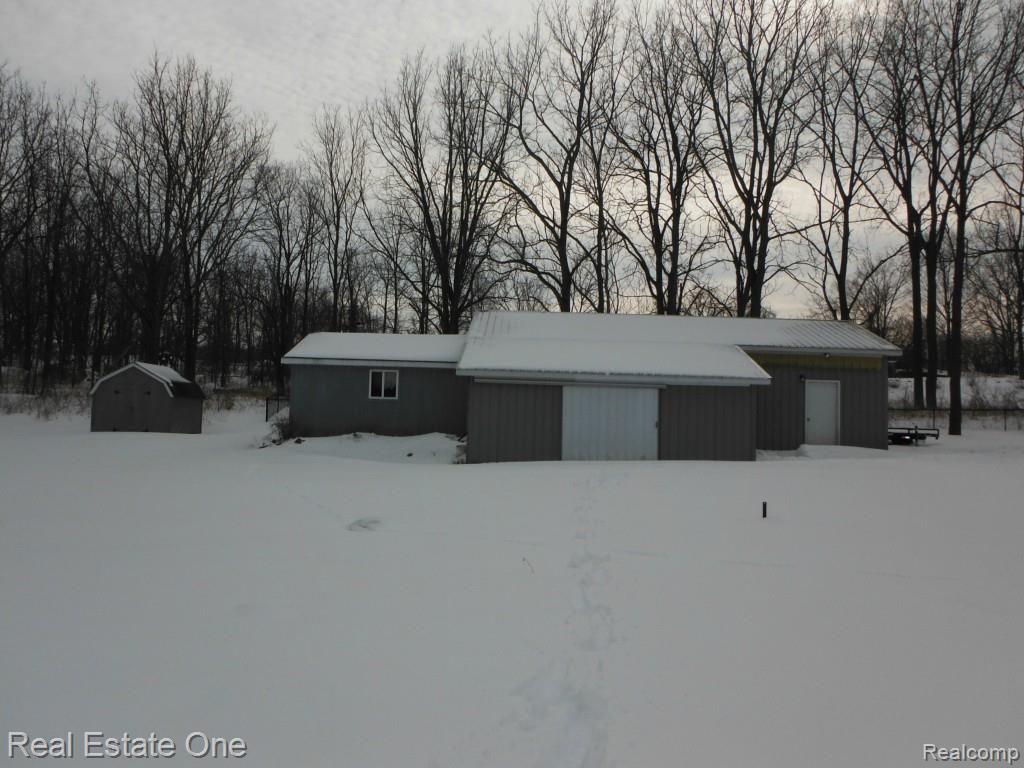 6522 Robb Road Fowlerville, MI 48836 - Photo 8 of 30 DSCF3177.jpg