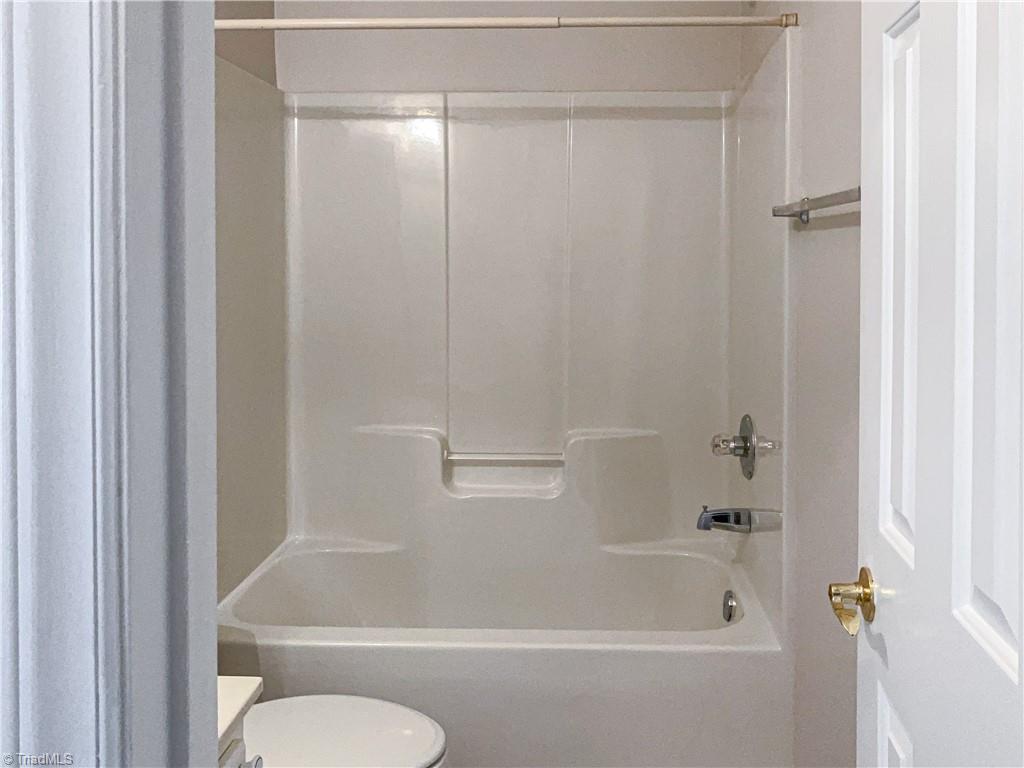 2940 Kecoughtan Road Pfafftown, NC 27040 - Photo 11 of 18 Gallery Image 11