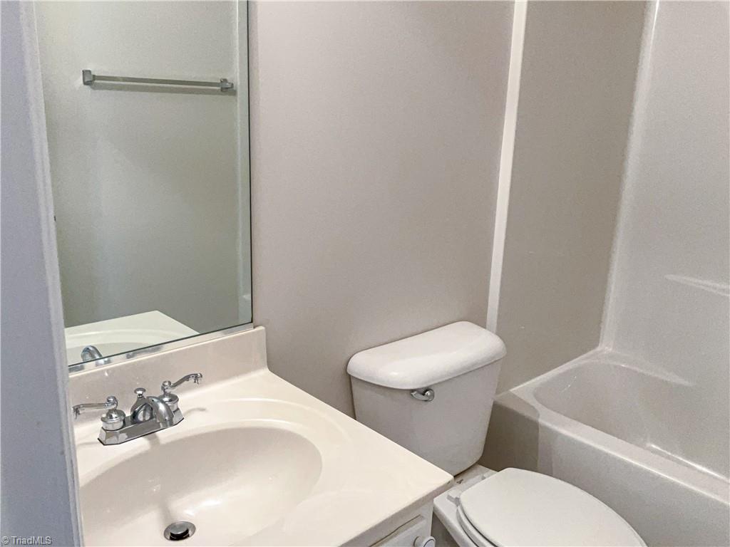 2940 Kecoughtan Road Pfafftown, NC 27040 - Photo 10 of 18 Gallery Image 10