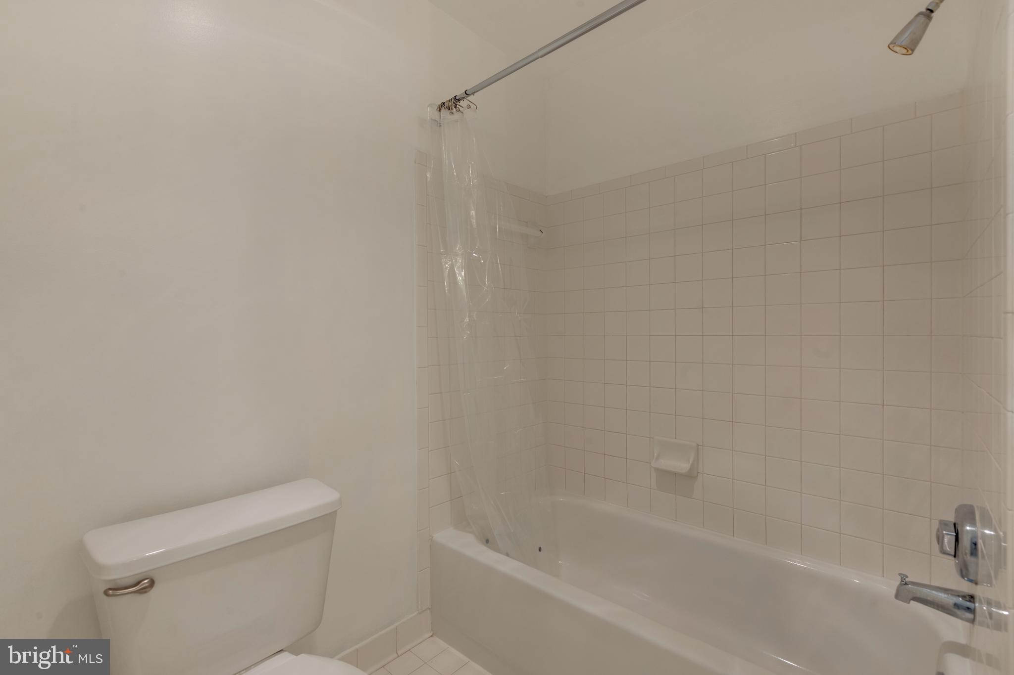 5575 Seminary Road, Unit 101 Falls Church, VA 22041 - Photo 23 of 29