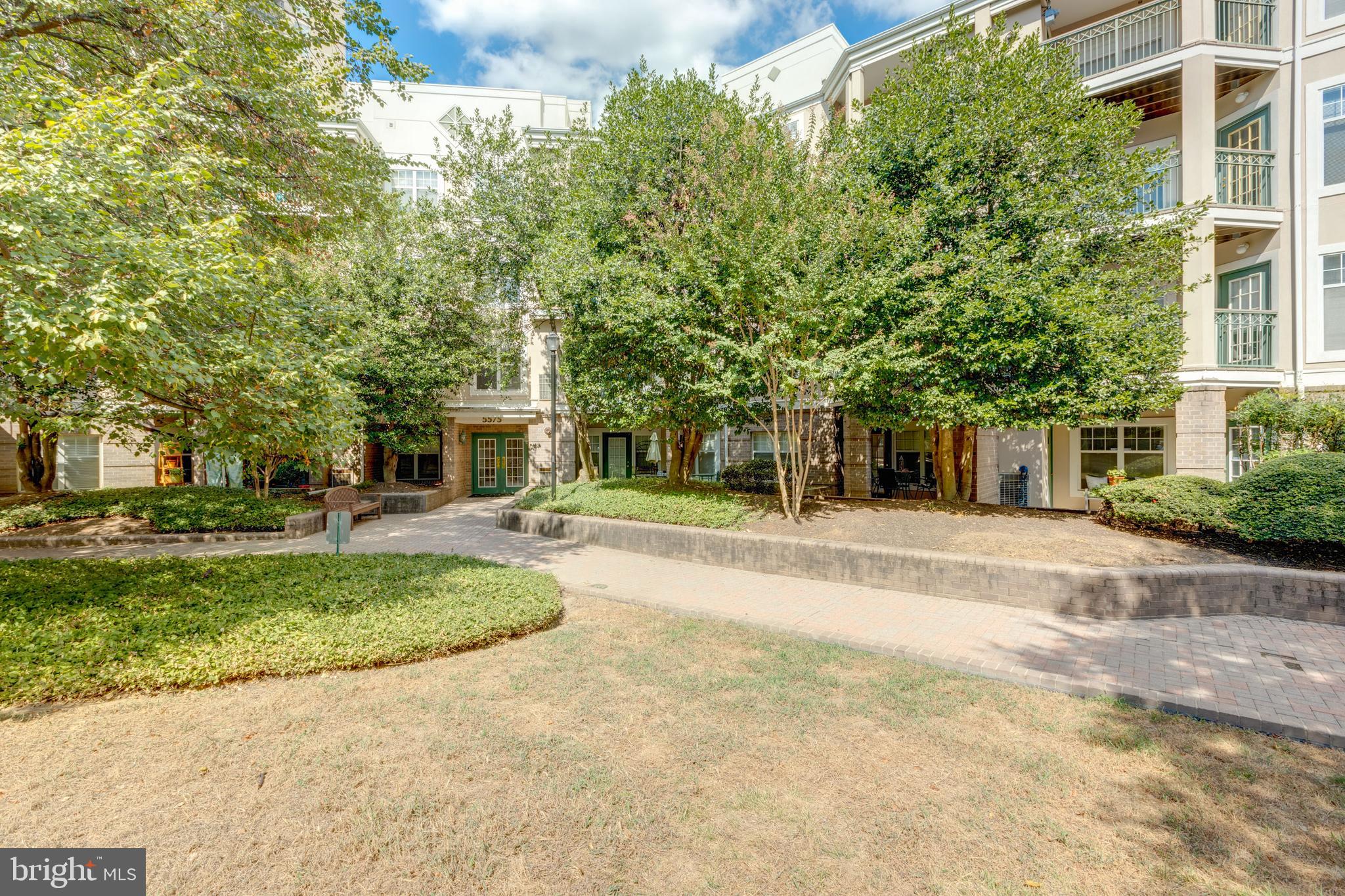 5575 Seminary Road, Unit 101 Falls Church, VA 22041 - Photo 26 of 29