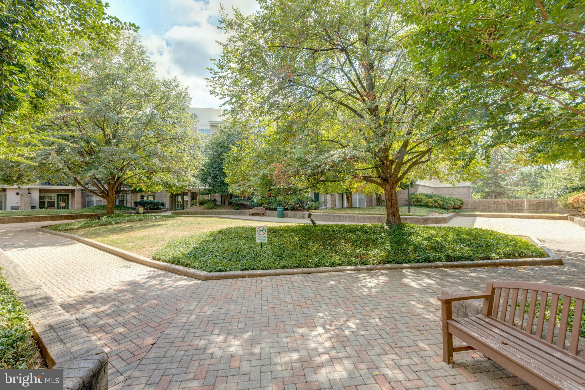 5575 Seminary Road, Unit 101 Falls Church, VA 22041 - Photo 27 of 29