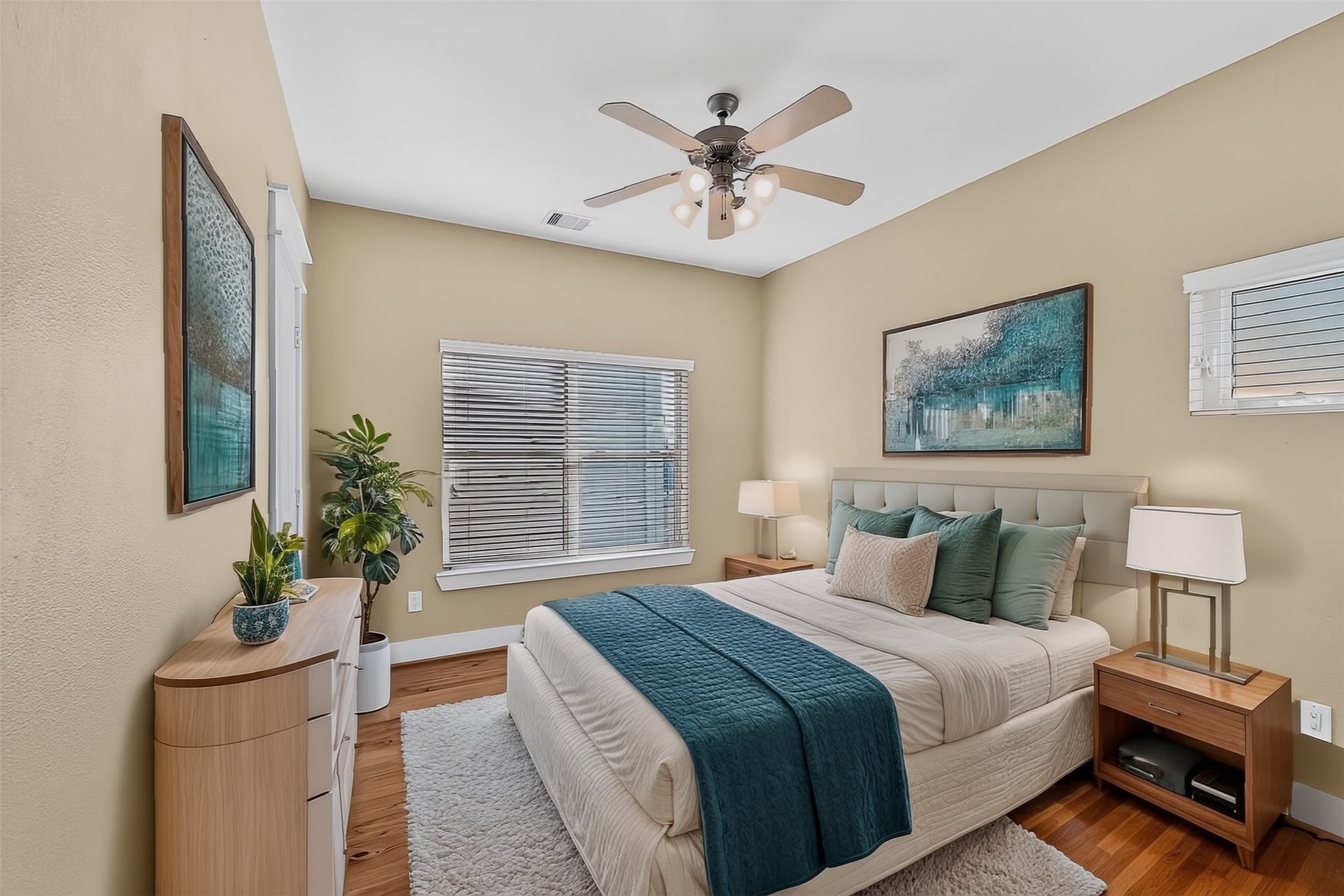 205 Riley Lane Houston, TX 77003 - Photo 18 of 25 Gallery Image 18