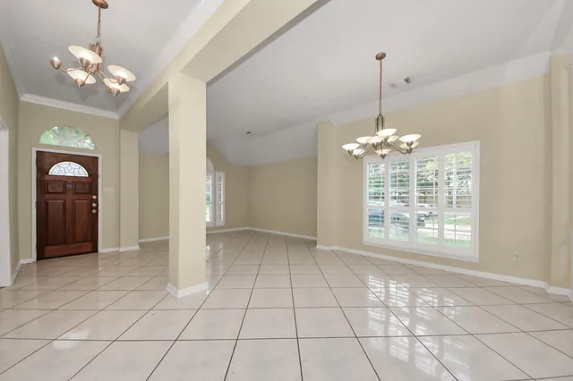 $2,600 | 10214 White Oak Trail Lane, Houston, TX 77064