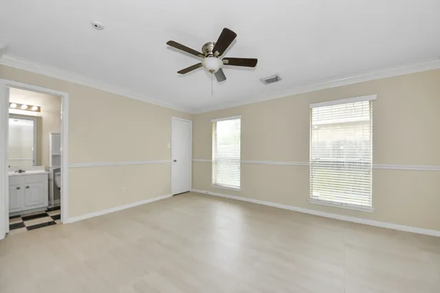 $2,600 | 10214 White Oak Trail Lane, Houston, TX 77064